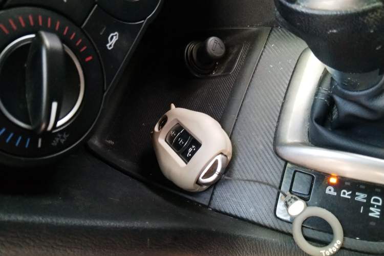 Used Mazda 3 Axela 2017 Sedan 1.5L Automatic Comfort Model Emission Standard China V