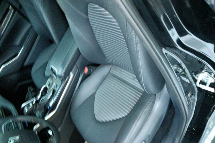 Used Toyota Crown Kluger 2022 2.5L HEV Four-Wheel Drive Premium Edition Left Front Seat