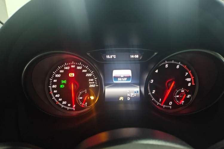 Used Mercedes-Benz GLA 2017 GLA 200 Fashion Model Instrument Cluster