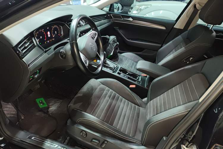 Used Volkswagen Magotan 2020 330TSI DSG Luxury Edition
