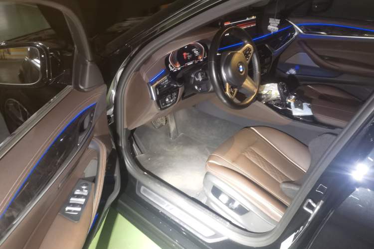 Used BMW 5 Series 2022 Restyled 525Li M Sport Package
