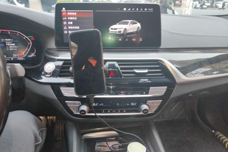 Used BMW 5 Series 2021 Facelifted 525Li M Sport Package
