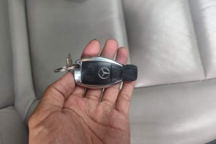 Used Mercedes-Benz C-Class 2011 C 200 CGI Fashion Model Vehicle Key