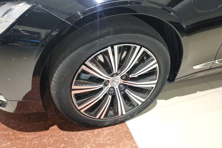 Used Volvo S90 New Energy 2021 T8 eDrive Hybrid Zhiyi Luxury Edition