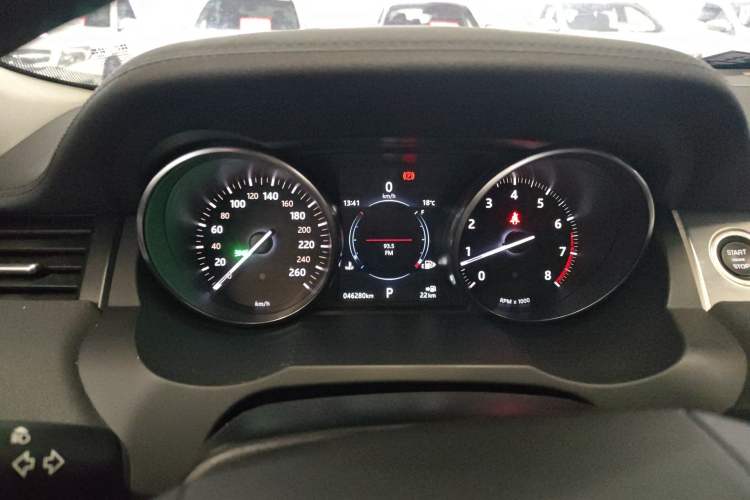 Used Land Rover Range Evoque 2018 240 PS SE Smart Brilliance Edition Instrument Cluster