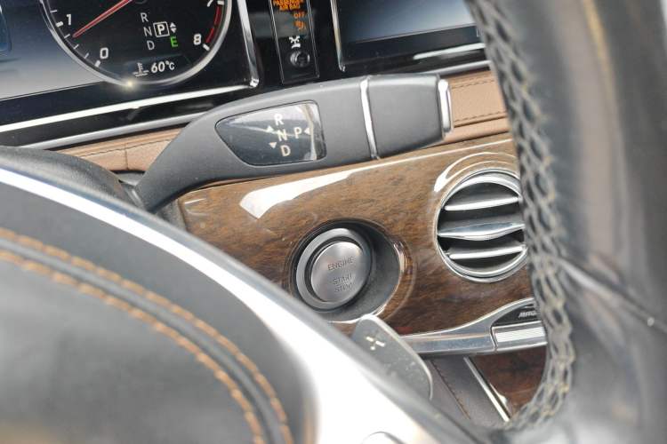 Used Mercedes-Benz S-Class 2016 S 320 L Business Model
