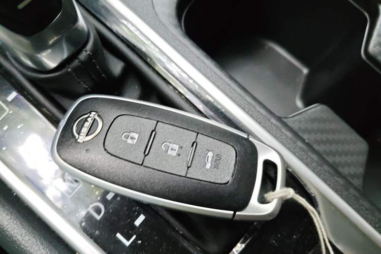 Used Nissan Sylphy 2026 Model 1.6L CVT Intelligent Driving Edition Vehicle Key