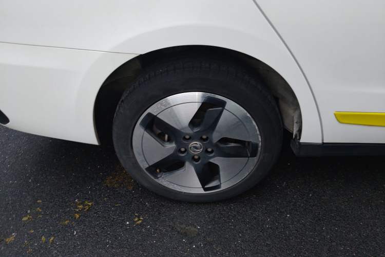 Used Dongfeng Aeolus E70 2023 Revised PRO Smart Drive Version
