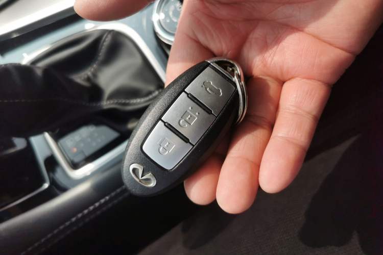 Used Infiniti Q50L 2018 2.0T Enjoyment Version China V Standard
