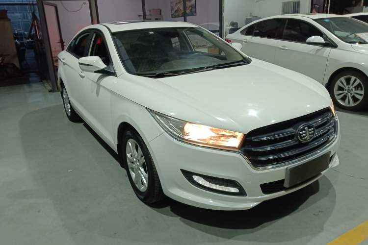 Used Bestune B50 2016 1.6L manual luxury version
