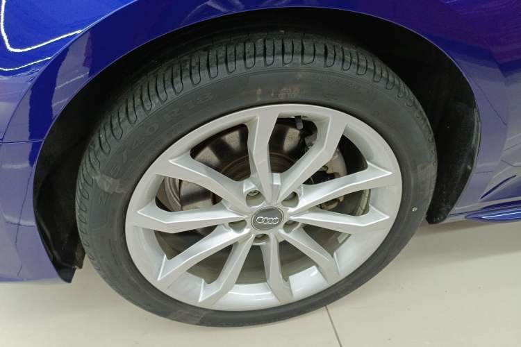 Used Audi A4L 2019 40 TFSI Fashion Edition China VI Emission Standard
