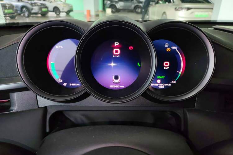 Used ORA Lightning Cat 2024 Dark Night Edition 555km Prestige Version
