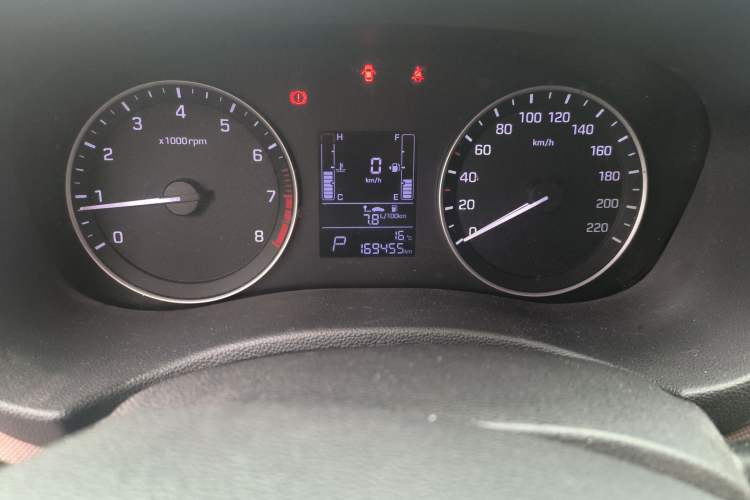 Used Hyundai ix25 2015 2.0L Automatic Two-Wheel Drive Intelligent GLS