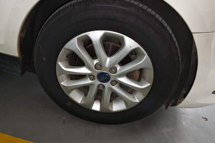 Used Ford Focus 2013 Hatchback Classic 1.8L Manual Base Model