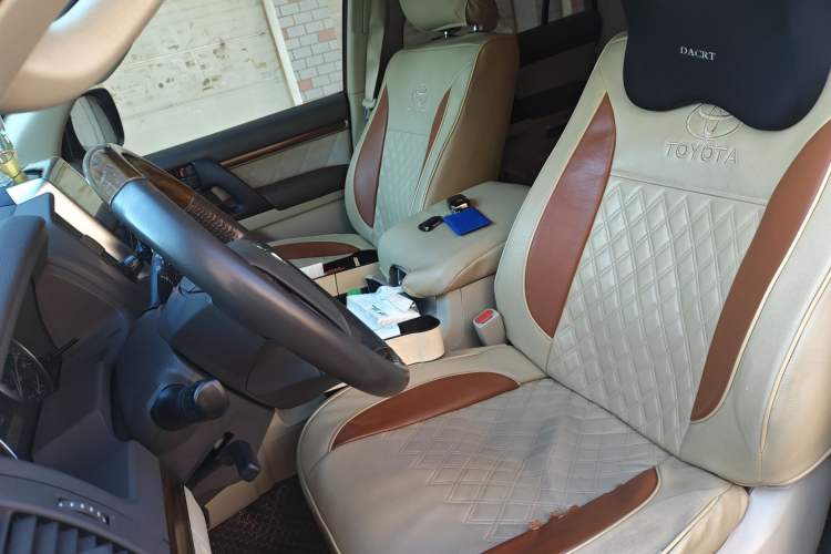 Used Toyota Land Cruiser 