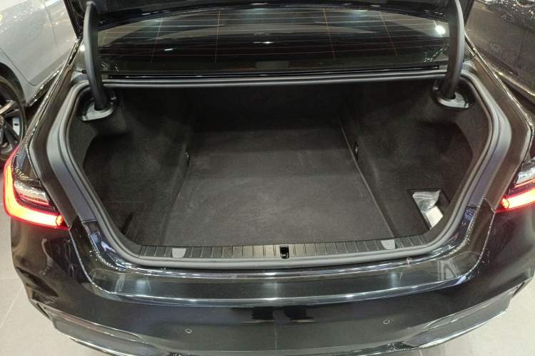 Used BMW 7 Series 2019 Restyled 730Li M Sport Package Trunk