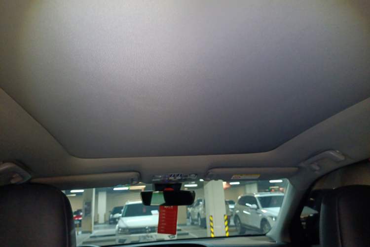 Used Toyota Highlander 2018 2.0T Four-Wheel Drive Luxury Edition 7 Seats China V Emission Standard
