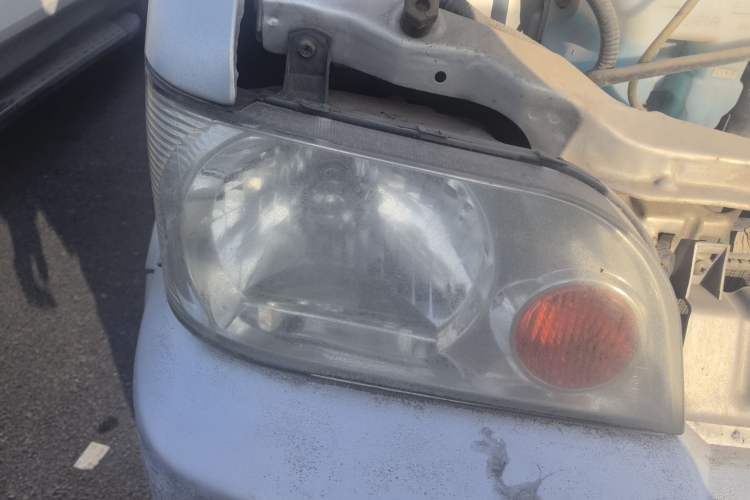 Used Dongfeng Xiaokang K07 2015 1.0L Practical E-commerce Version AF10-12 Right Front Headlight