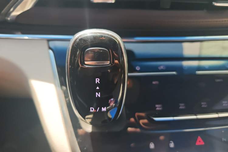 Used Buick GL8 2020 Land Cruiser Executive Class 652T Comfort Model Gear Lever