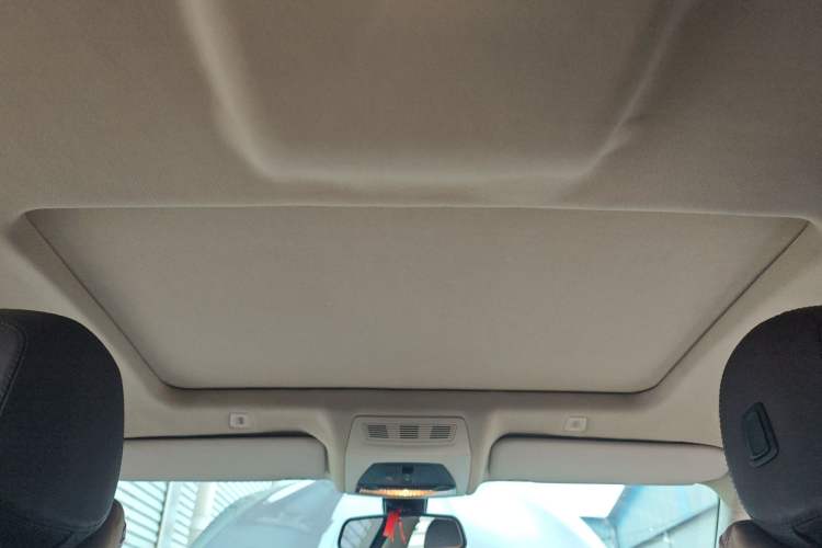 Used BMW 5 Series 2014 525Li Luxury Design Package
