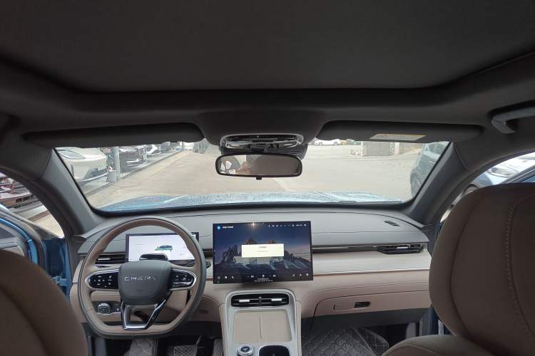 Used Chery Tiggo 8 PLUS C-DM 2025 1.5T 116 km Prestige Version 5 Seats