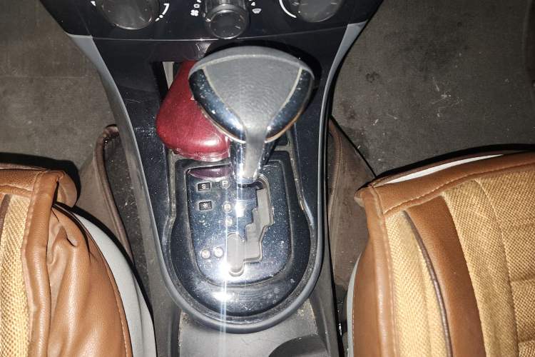 Used Citroen C-Quatre 2014 VTS Version 1.6L Automatic Prestige Model
