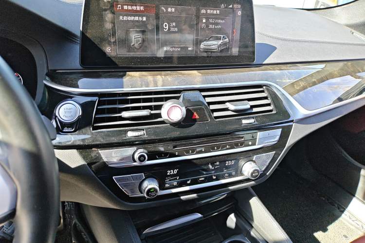 Used BMW 5 Series 2018 Restyled 530Li Leading Edition M Sport Package