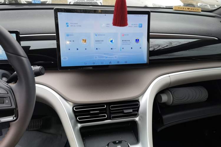 Used BYD Song Pro New Energy 2023 Champion Edition DM-i 110KM Beyond Model Audio And AC Panel