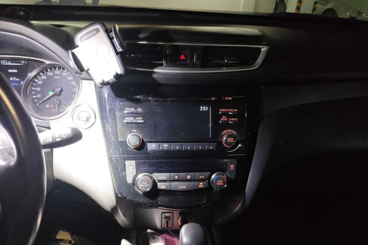 Used Nissan X-Trail 2015 2.0L CVT Comfort MAX Edition 2WD