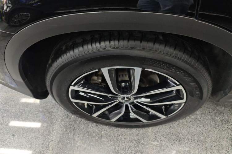 Used Mercedes-Benz GLC 2021 GLC 260 L 4MATIC Luxury Model Right Rear Wheel Hub