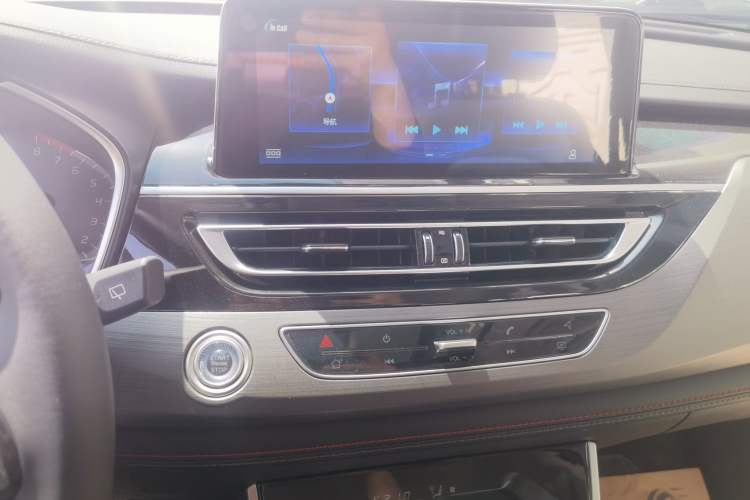 Used CHANGAN CS75 2021 Honor Million Edition 280T DCT Luxury Model Audio And AC Panel