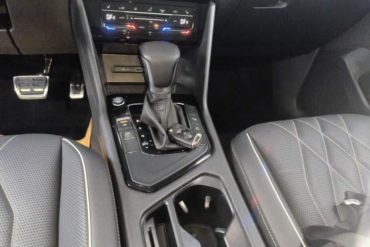 Used Volkswagen Tiguan L 2022 330TSI Automatic Two-Wheel Drive R-Line Enhanced Edition