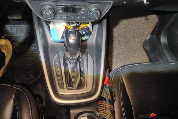 Used Ford Escort 2015 1.5L Automatic Fashion Model