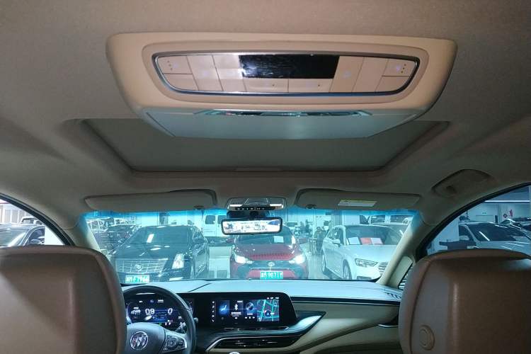 Used Buick GL8 2021 ES Land Cruiser 653T Luxury Edition
