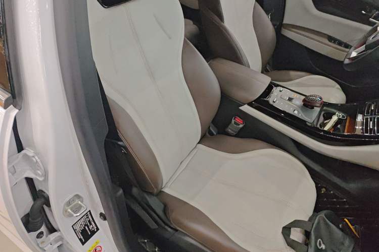 Used BYD Qin PLUS 2024 HONOR Edition DM-i 55KM Leading Model