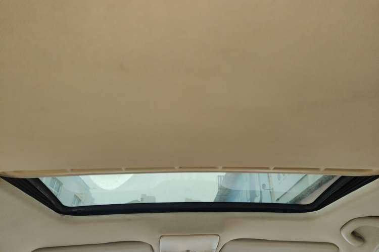 Used Volkswagen Bora 2012 1.6L Automatic Comfort Edition Headliner