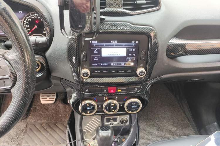 Used Jeep Renegade 2016 1.4T Automatic Smart Edition
