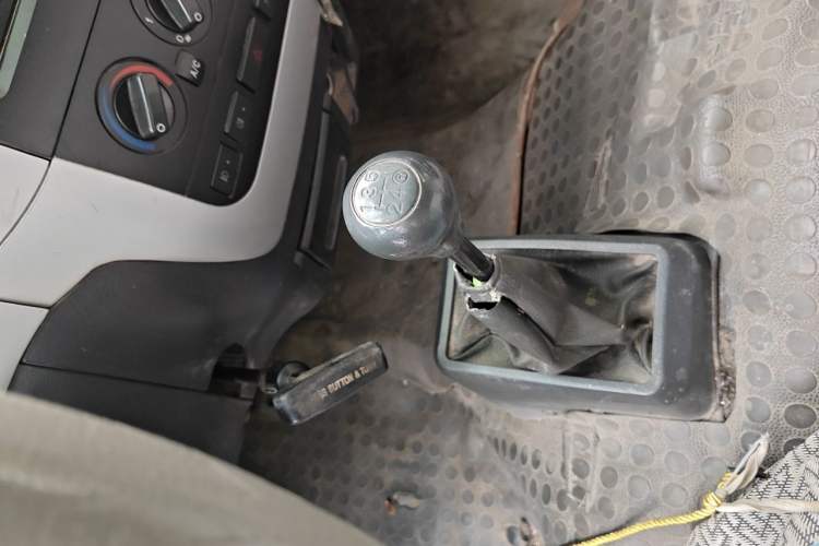 Used Golden Dragon Hiace 
