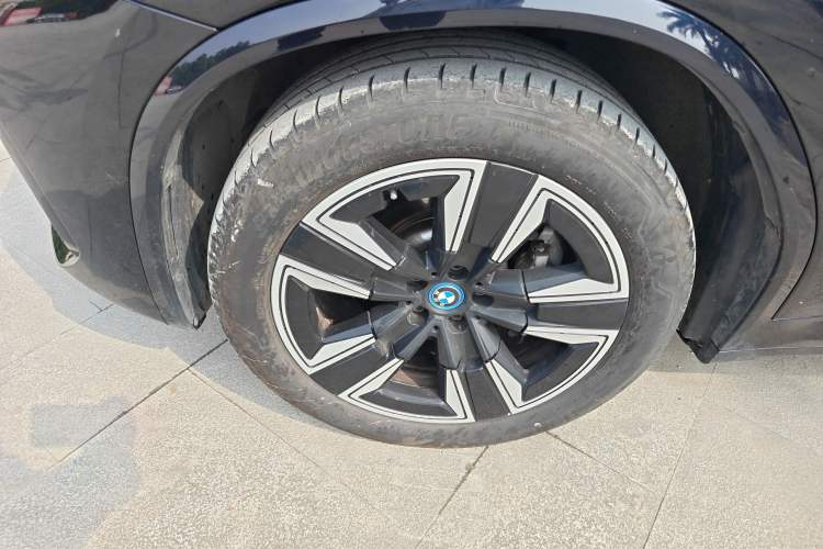 Used BMW iX3 2024 Leading Model Left Front Wheel Hub