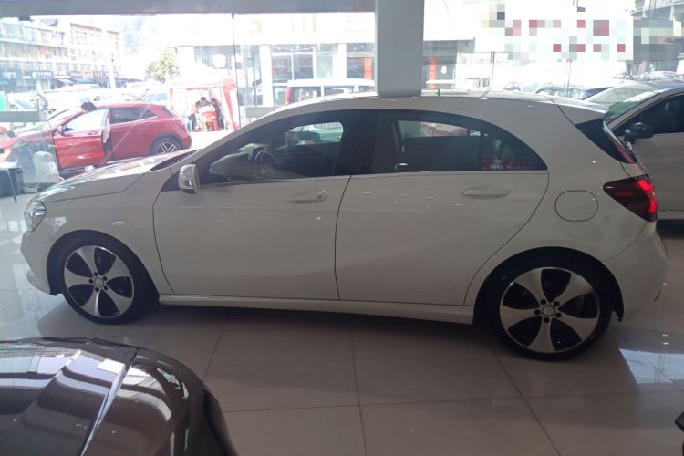 Used Mercedes-Benz A-Class 2016 A 200 Fashion Model
