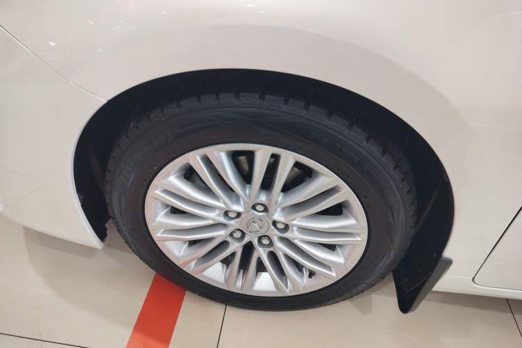 Used Lexus ES 2015 200 Elite Edition
