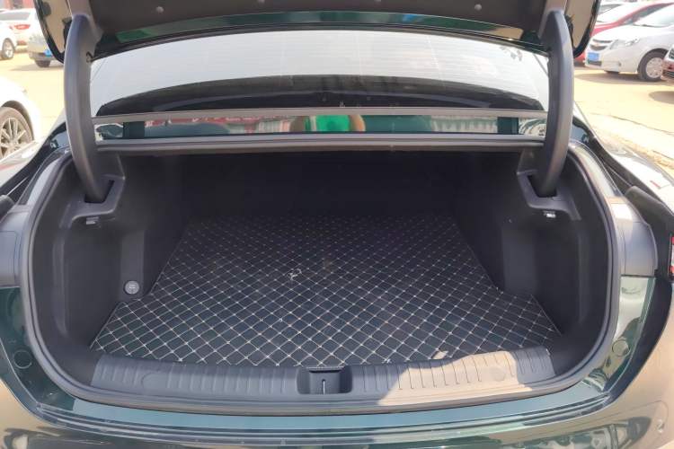 Used Chery Fulwin A9L 2025 Model, Four-Wheel Drive High-Energy Peak Edition Trunk