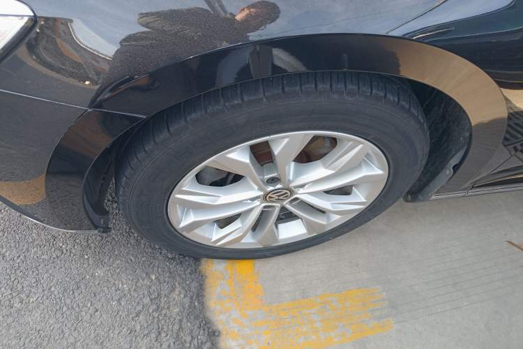 Used Volkswagen Magotan 2017 330TSI DSG Luxury Model
