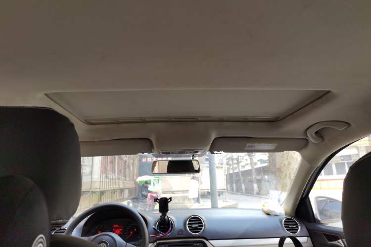 Used Volkswagen Jetta 2015 1.6L Manual Comfort Model