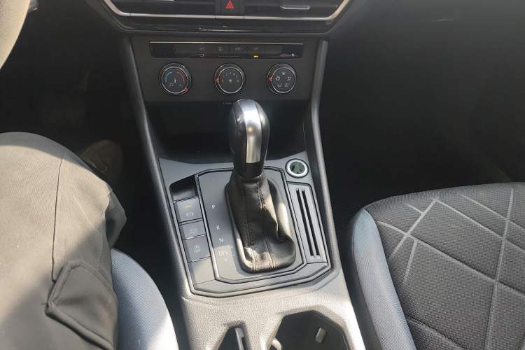 Used Volkswagen Lavida 2023 Revised 1.5L Automatic DeYi Edition