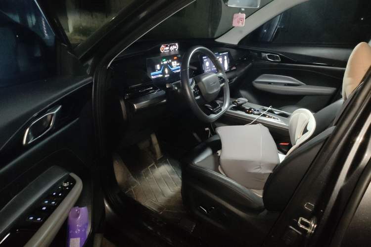 Used Oshan Z6 2022 Blue Whale 1.5T DCT Luxury Model
