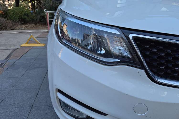 Used Kia K2 2015 Hatchback 1.4L AT GLS Cool Edition