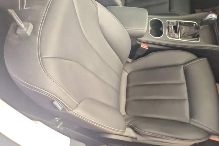 Used BYD Song MAX 2017 1.5T Automatic Smart Connect Luxury 7-Seater