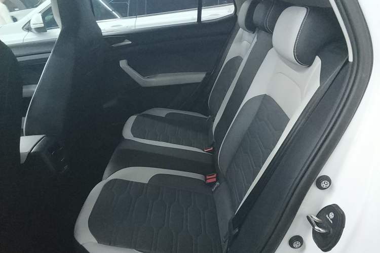 Used Volkswagen Tharu 2025 New Sharp 1.5L Ambitious Edition Left Rear Seat