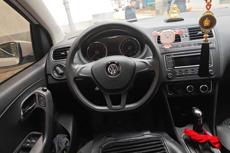 Used Volkswagen Polo 2014 1.4L Automatic Comfort Edition
